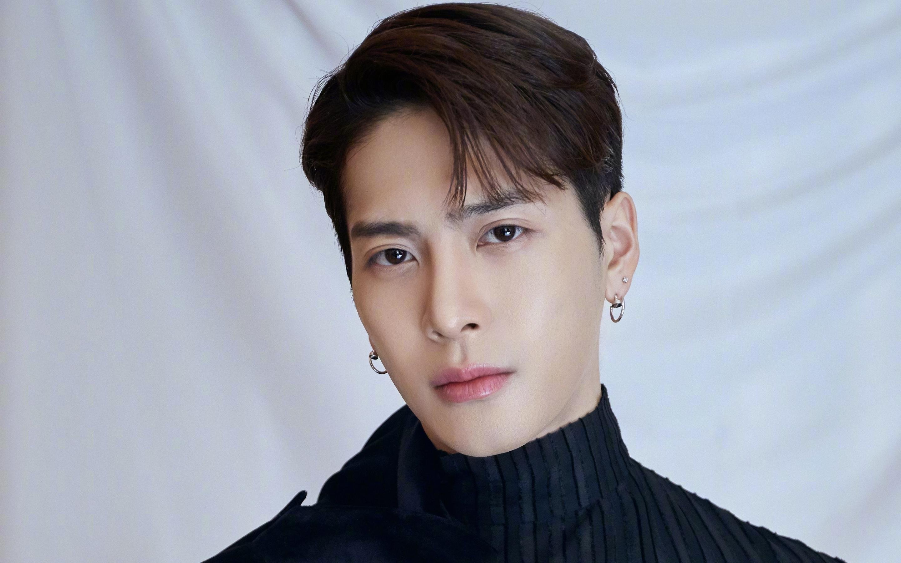 爱游戏官方论坛-LPL赛事观众应援文化：为自己喜欢的战队加油！，英雄联盟观赛应援礼盒